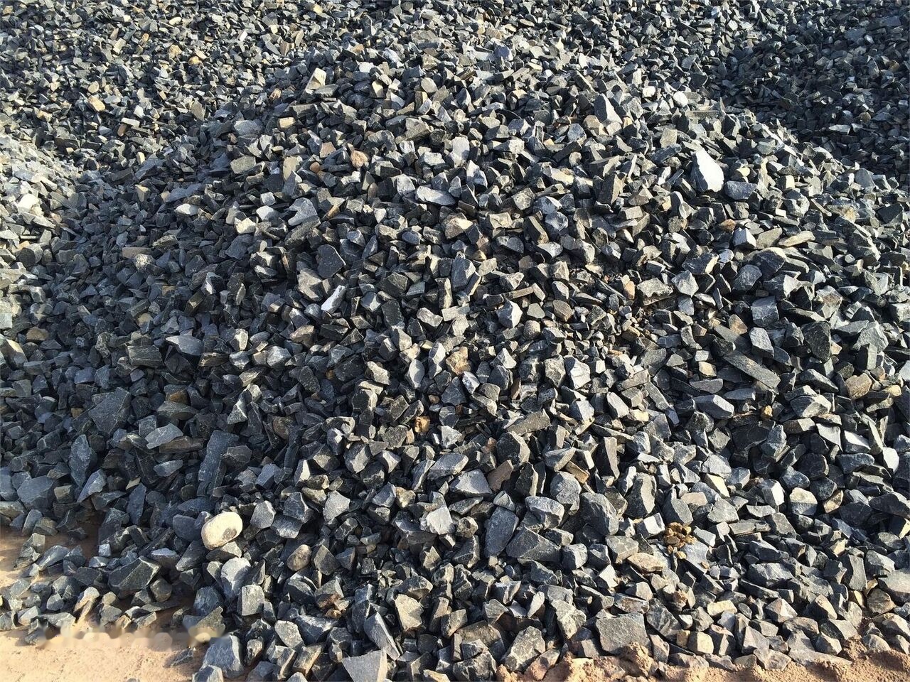 Kinglink 250-300 TPH Stationary Basalt Stone Crushing Plant - Drupinātājs: foto 1 Kinglink 250-300 TPH Stationary Basalt Stone Crushing Plant - Drupinātājs: foto 1