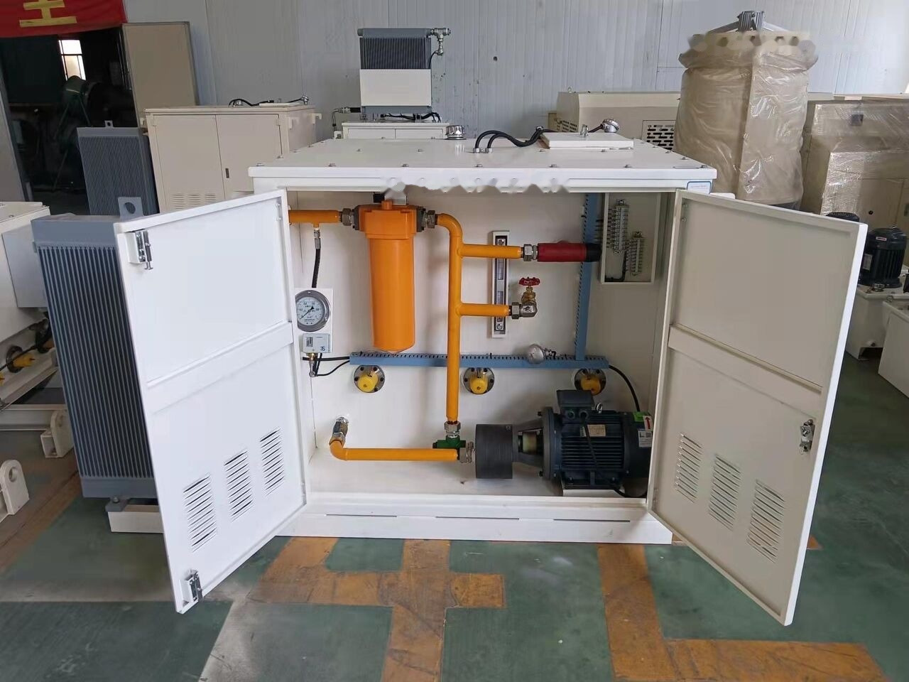 Kinglink 4 1/4 Feet Shorthead Symons Cone Crusher KLF1300 - Konusveida drupinātājs: foto 3 Kinglink 4 1/4 Feet Shorthead Symons Cone Crusher KLF1300 - Konusveida drupinātājs: foto 3