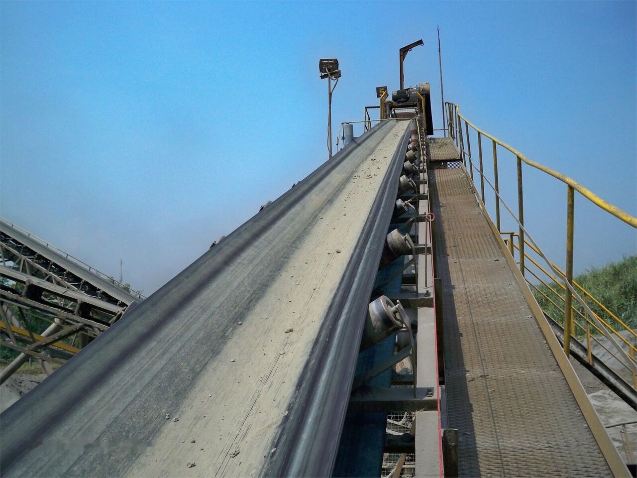 Kinglink B1000 Belt Conveyor/Stacker - Lentes konveijers: foto 1 Kinglink B1000 Belt Conveyor/Stacker - Lentes konveijers: foto 1