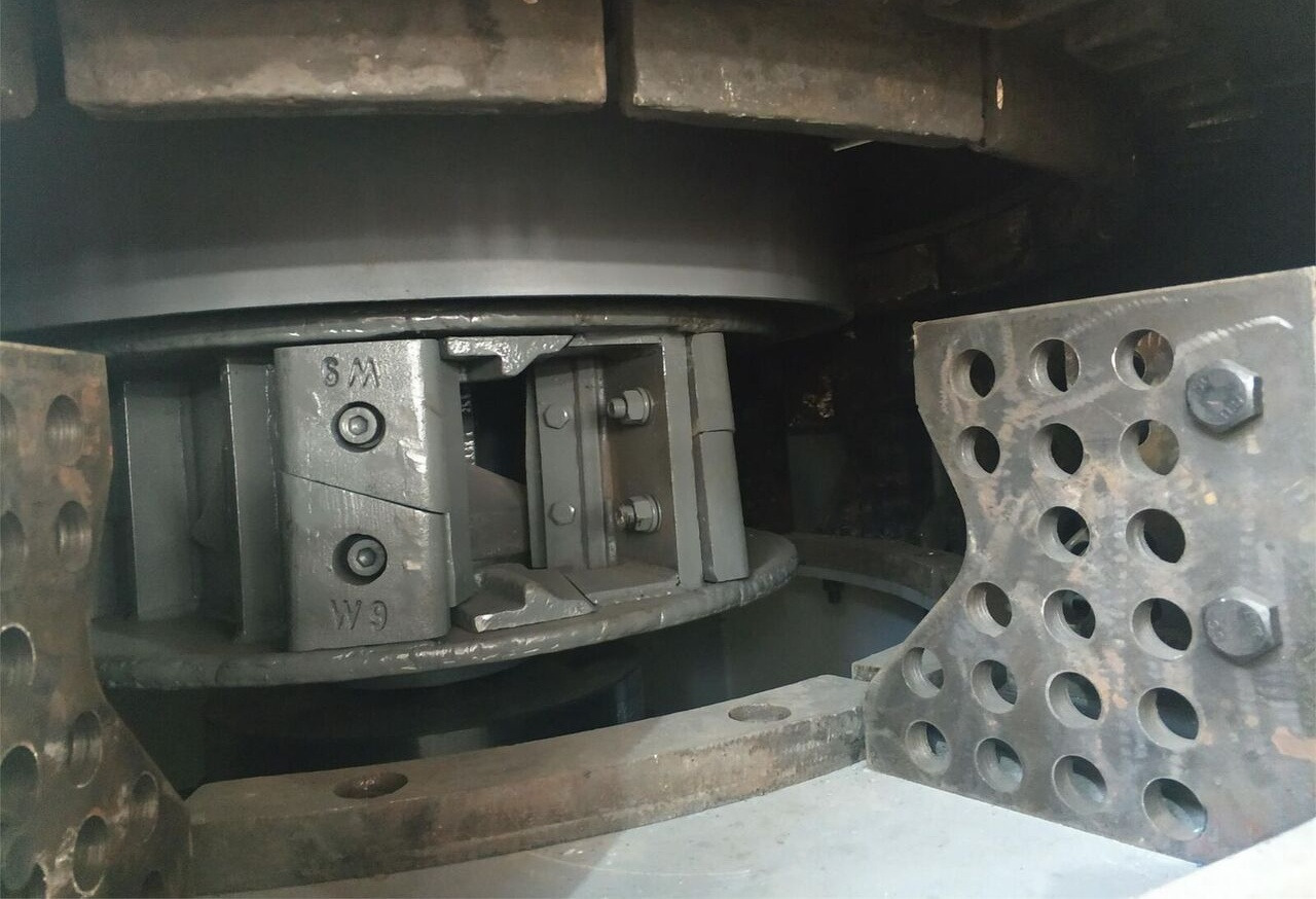 Kinglink KL8 VSI Impactor - Trieciena drupinātājs: foto 3 Kinglink KL8 VSI Impactor - Trieciena drupinātājs: foto 3