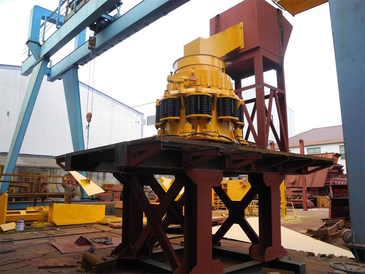 Kinglink KLC1000 100TPH Silex Stone Cone Crusher - Konusveida drupinātājs: foto 1 Kinglink KLC1000 100TPH Silex Stone Cone Crusher - Konusveida drupinātājs: foto 1