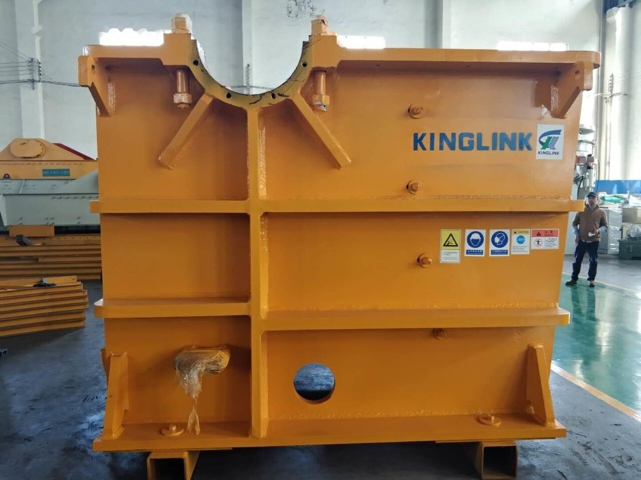 Kinglink KPE1200x1000 Primary Jaw Crusher for Quarry - Žokļu drupinātājs: foto 3 Kinglink KPE1200x1000 Primary Jaw Crusher for Quarry - Žokļu drupinātājs: foto 3