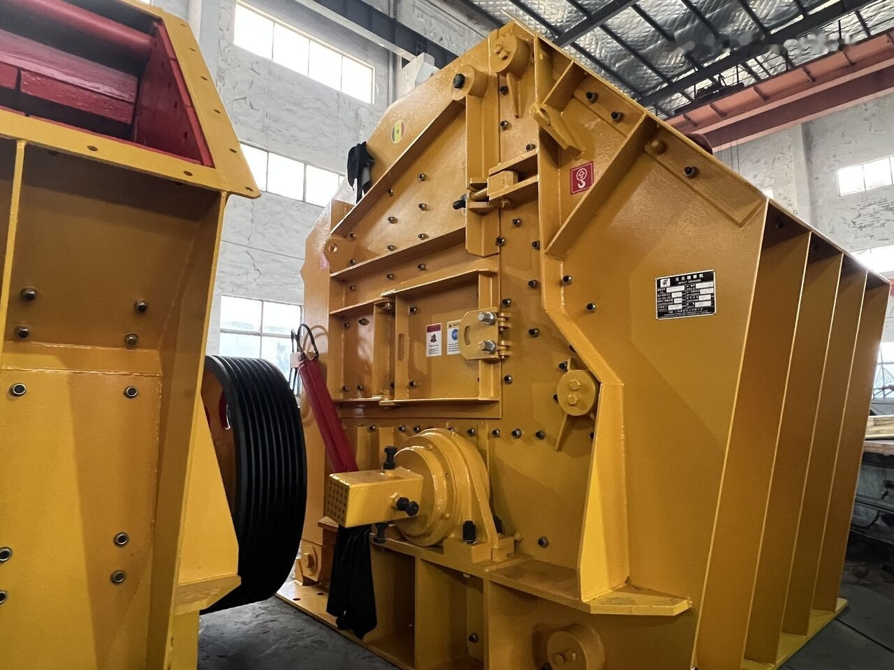 Kinglink KPF1416 Limestone Impact Crusher - Trieciena drupinātājs: foto 1 Kinglink KPF1416 Limestone Impact Crusher - Trieciena drupinātājs: foto 1