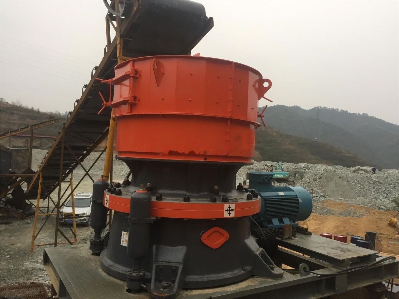 Kinglink New KCH660 Cone Crusher | Aggregate | Andesite - Konusveida drupinātājs: foto 2 Kinglink New KCH660 Cone Crusher | Aggregate | Andesite - Konusveida drupinātājs: foto 2