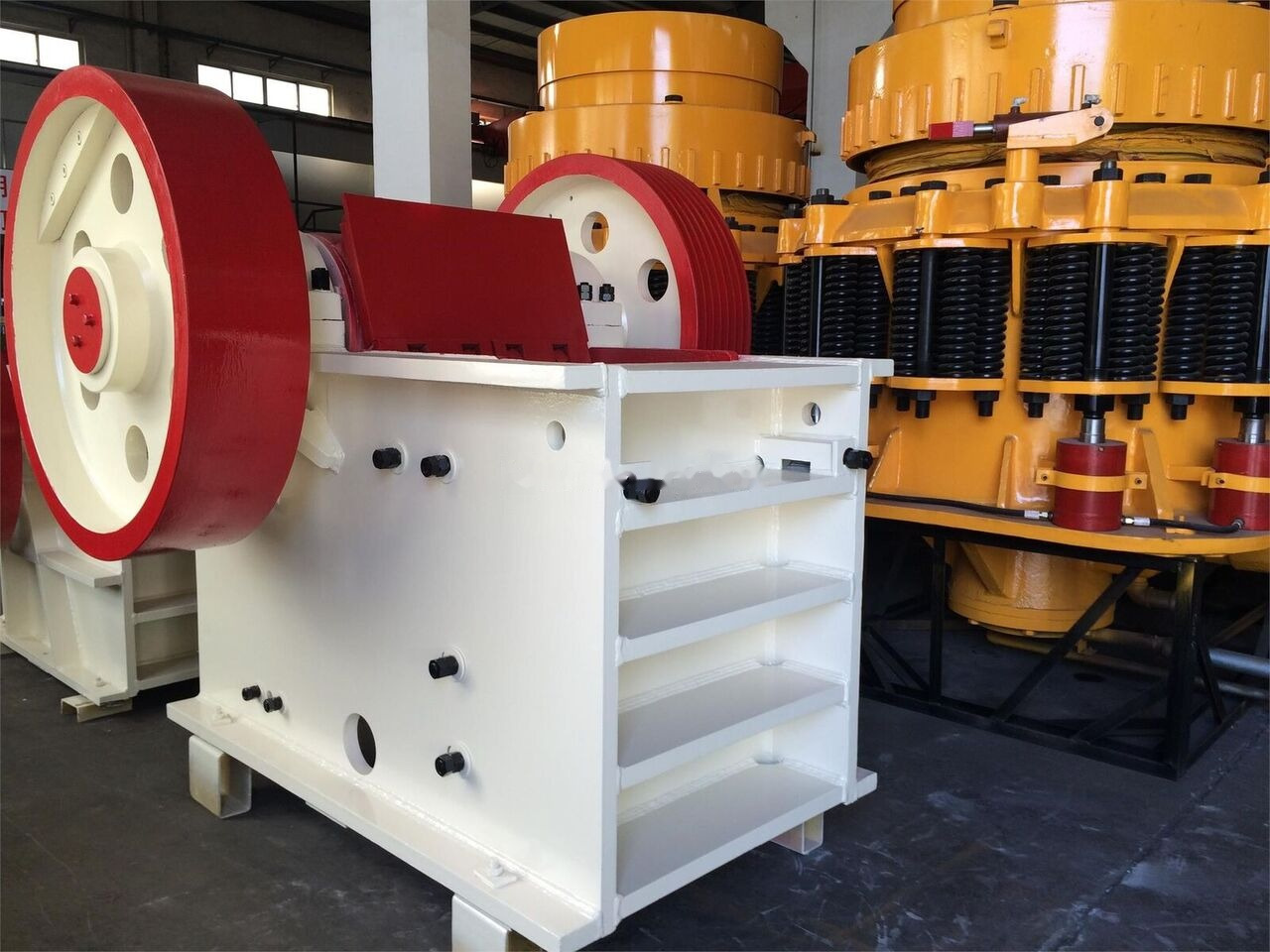 Kinglink PE500x750 Riverstone Jaw Crusher | 2030 - Žokļu drupinātājs: foto 2 Kinglink PE500x750 Riverstone Jaw Crusher | 2030 - Žokļu drupinātājs: foto 2
