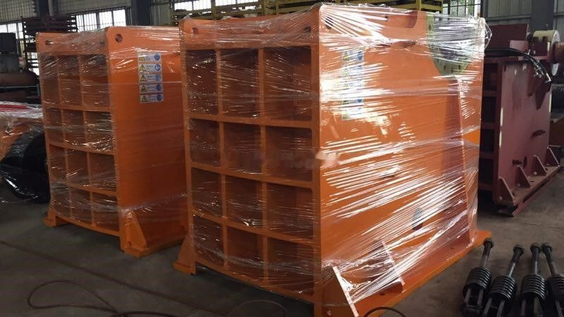 Kinglink Shanbao PE750X1060 Primary Basalt Jaw Crusher - Žokļu drupinātājs: foto 1 Kinglink Shanbao PE750X1060 Primary Basalt Jaw Crusher - Žokļu drupinātājs: foto 1