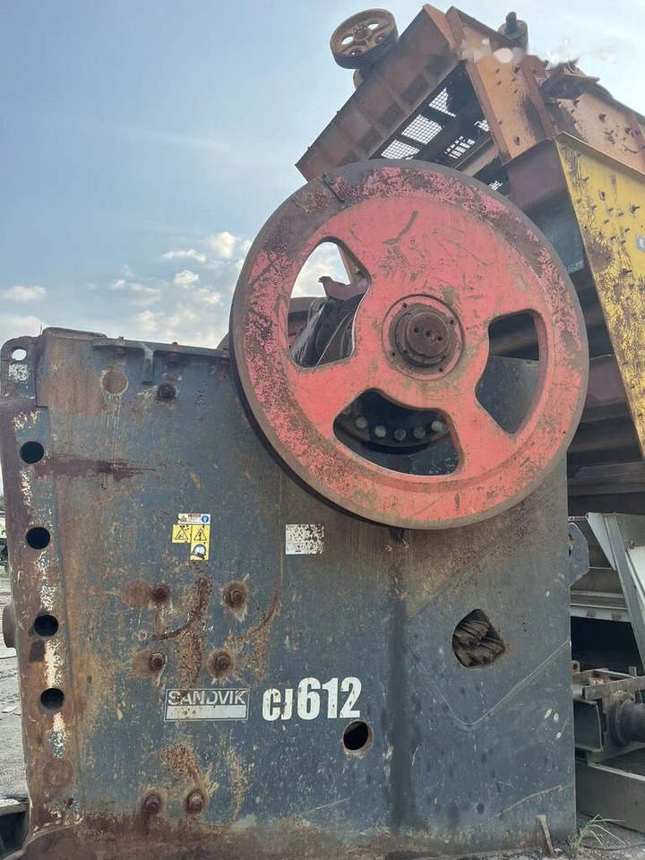 Sandvik Original CJ612 Jaw Crusher - Žokļu drupinātājs: foto 2 Sandvik Original CJ612 Jaw Crusher - Žokļu drupinātājs: foto 2