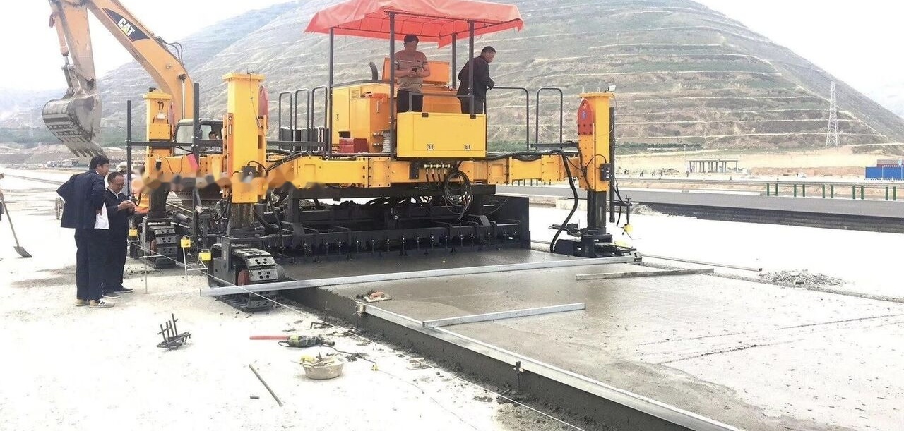 Wirtgen SP500 Concrete Slipform Paver līzingu Wirtgen SP500 Concrete Slipform Paver: foto 6