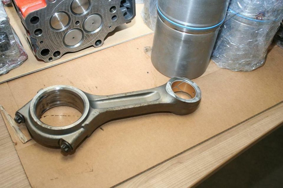 Pleuel für Scania DC 9, DC 11, DC 12, 1538038 - Klanis: foto 1 Pleuel für Scania DC 9, DC 11, DC 12, 1538038 - Klanis: foto 1