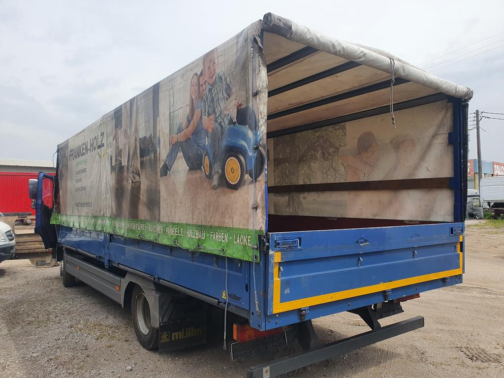 6,15m x 2,47m x 1,80 m - Kravas kaste ar tentu: foto 2 6,15m x 2,47m x 1,80 m - Kravas kaste ar tentu: foto 2