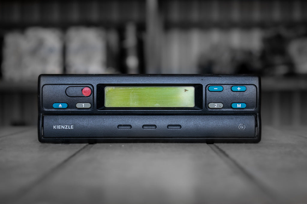 KIENZLE VDO - Tahogrāfs - Kravas automašīna: foto 1 KIENZLE VDO - Tahogrāfs - Kravas automašīna: foto 1