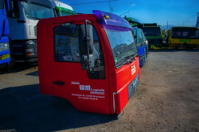 MAN L2000 - Kabīne - Kravas automašīna: foto 3 MAN L2000 - Kabīne - Kravas automašīna: foto 3