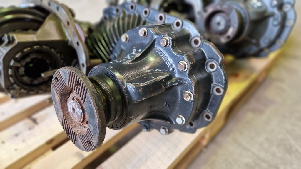 MAN TGA - TGX 21:28 - 81.35010.6198 - Diferenciālis - Kravas automašīna: foto 4 MAN TGA - TGX 21:28 - 81.35010.6198 - Diferenciālis - Kravas automašīna: foto 4