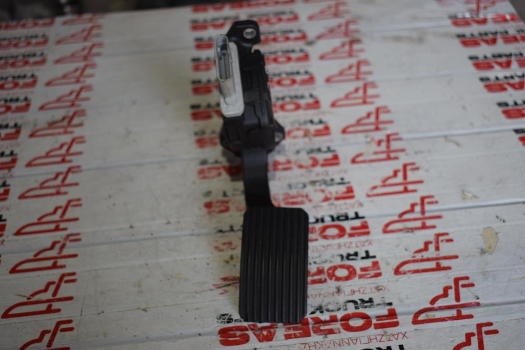 MAN TGX - Pedālis - Kravas automašīna: foto 2 MAN TGX - Pedālis - Kravas automašīna: foto 2