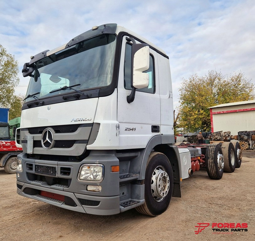 MERCEDES-BENZ ACTROS 3241 8x2 EURO 5 INTARDER - Šasija kravas automašīna: foto 3 MERCEDES-BENZ ACTROS 3241 8x2 EURO 5 INTARDER - Šasija kravas automašīna: foto 3