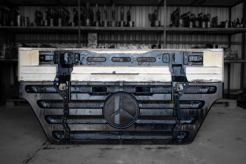 MERCEDES-BENZ ACTROS MEGA SPACE MP II - Motora pārsegs - Kravas automašīna: foto 2 MERCEDES-BENZ ACTROS MEGA SPACE MP II - Motora pārsegs - Kravas automašīna: foto 2