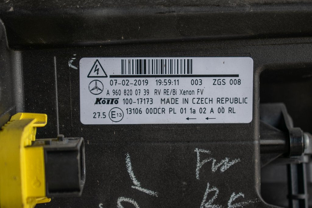 MERCEDES-BENZ ACTROS MP IV EURO VI XENON HEADLIGHT - FRONT - PASSENGER - Tuvās gaismas - Kravas automašīna: foto 3 MERCEDES-BENZ ACTROS MP IV EURO VI XENON HEADLIGHT - FRONT - PASSENGER - Tuvās gaismas - Kravas automašīna: foto 3