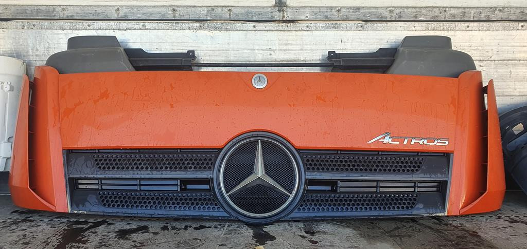 MERCEDES-BENZ ACTROS MP4 - Motora pārsegs - Kravas automašīna: foto 1 MERCEDES-BENZ ACTROS MP4 - Motora pārsegs - Kravas automašīna: foto 1