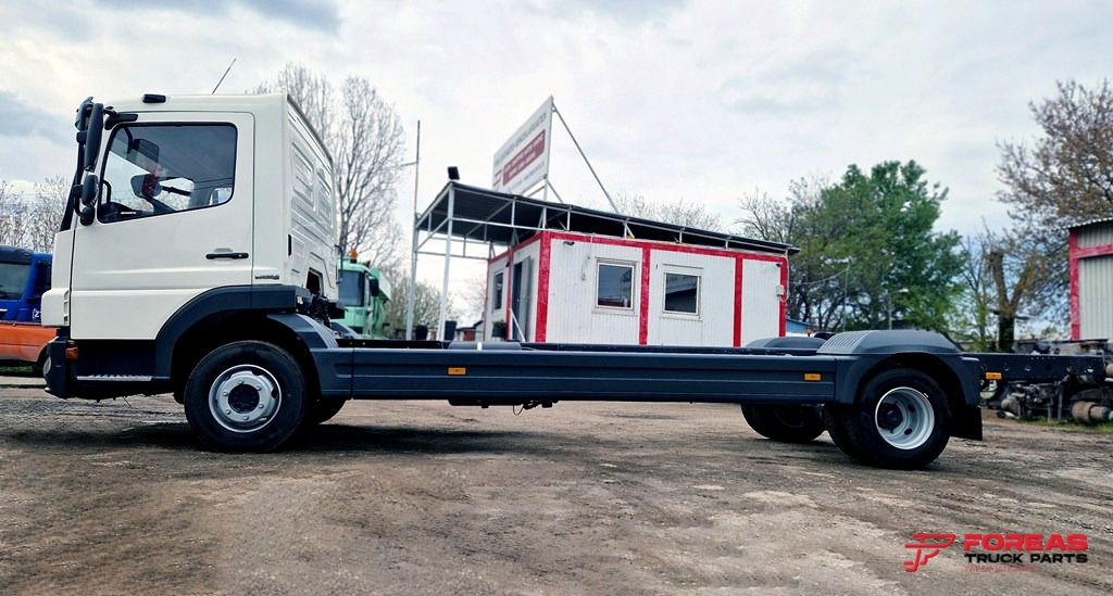 MERCEDES-BENZ ATEGO 1022 - EURO5 - Šasija kravas automašīna: foto 5 MERCEDES-BENZ ATEGO 1022 - EURO5 - Šasija kravas automašīna: foto 5