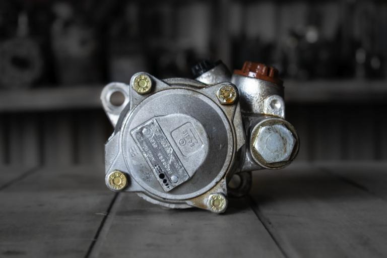 MERCEDES-BENZ ATEGO - 120 BAR - Stūres pastiprinātāja sūknis - Kravas automašīna: foto 1 MERCEDES-BENZ ATEGO - 120 BAR - Stūres pastiprinātāja sūknis - Kravas automašīna: foto 1