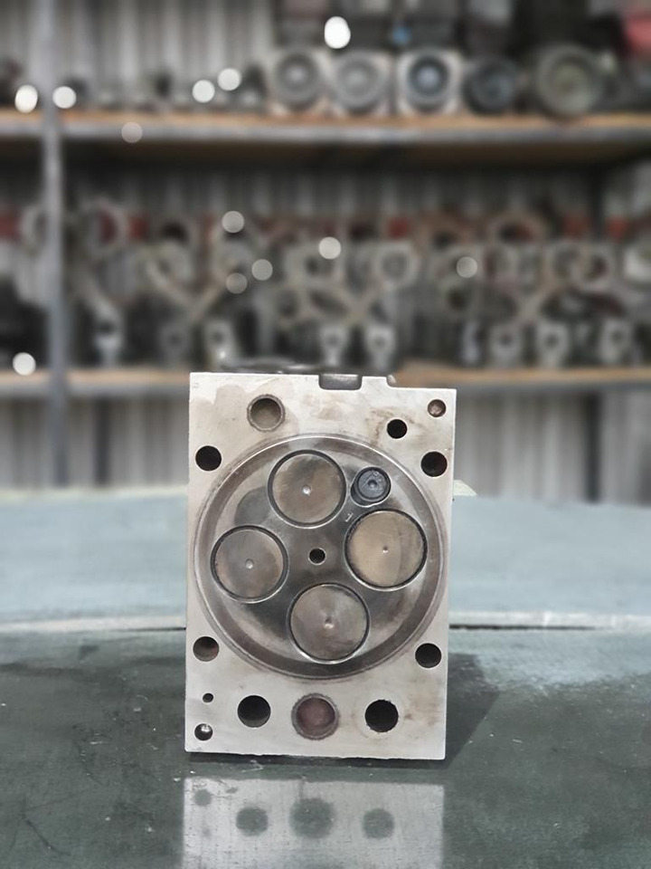 MERCEDES-BENZ AXOR OM 457 EURO III - Motora galva - Kravas automašīna: foto 1 MERCEDES-BENZ AXOR OM 457 EURO III - Motora galva - Kravas automašīna: foto 1