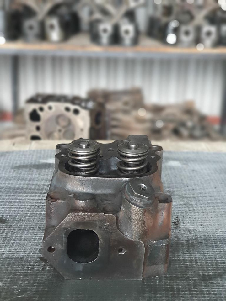 MERCEDES-BENZ OM 442 - Motora galva - Kravas automašīna: foto 3 MERCEDES-BENZ OM 442 - Motora galva - Kravas automašīna: foto 3