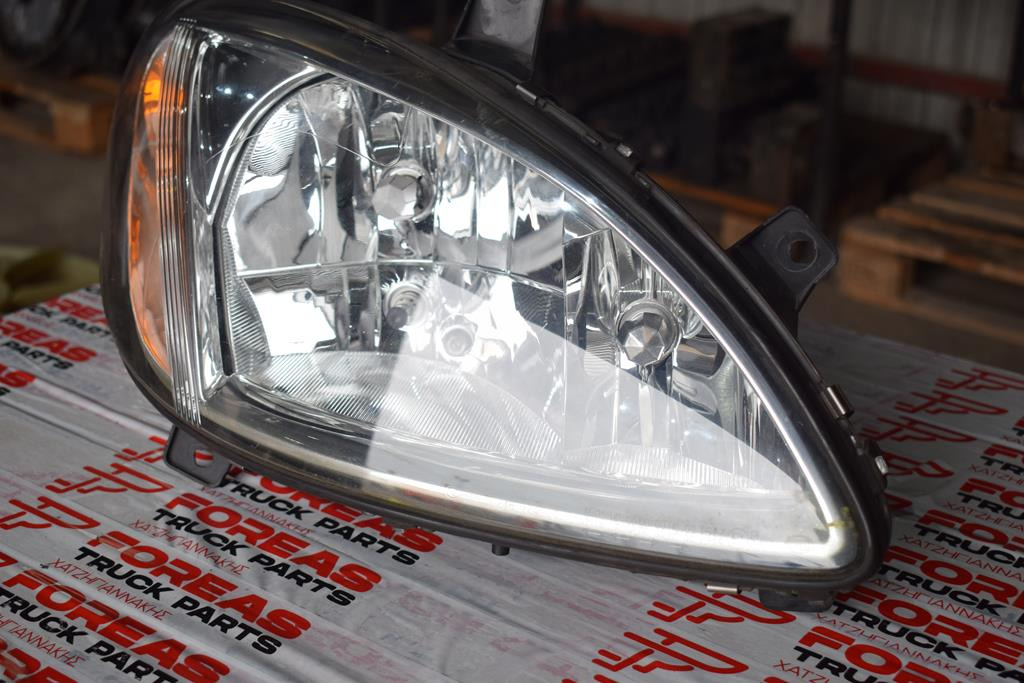 VITO 639 - PASSENGER - Tuvās gaismas - Kravas automašīna: foto 3 VITO 639 - PASSENGER - Tuvās gaismas - Kravas automašīna: foto 3