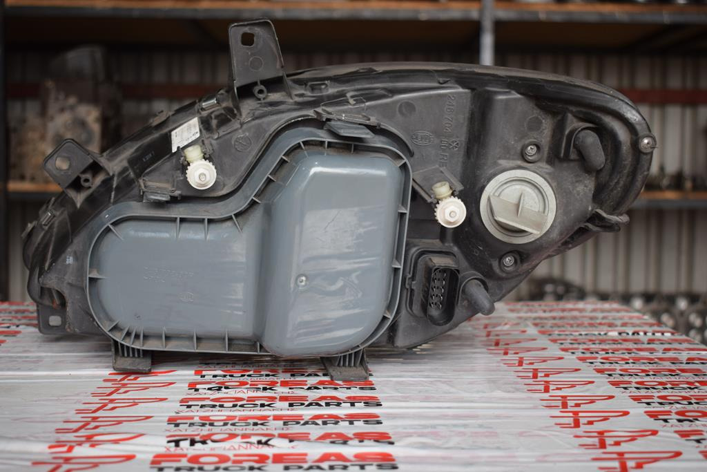 VITO 639 - PASSENGER - Tuvās gaismas - Kravas automašīna: foto 4 VITO 639 - PASSENGER - Tuvās gaismas - Kravas automašīna: foto 4