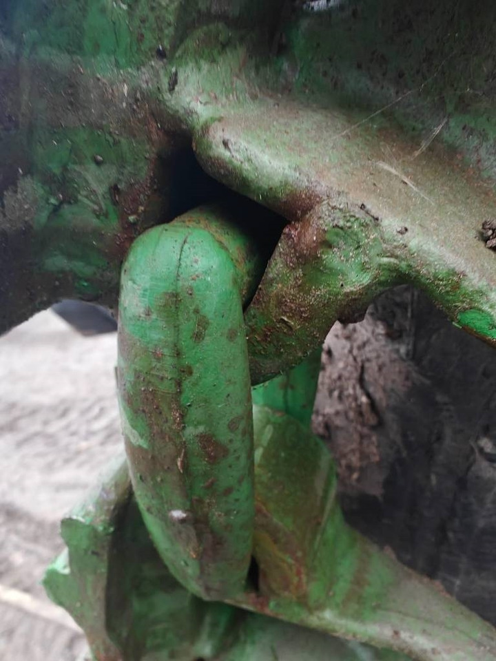 Clark TXSG Wheel tracks 710-34" - Kāpurķēdes - Meža tehnika: foto 4 Clark TXSG Wheel tracks 710-34" - Kāpurķēdes - Meža tehnika: foto 4