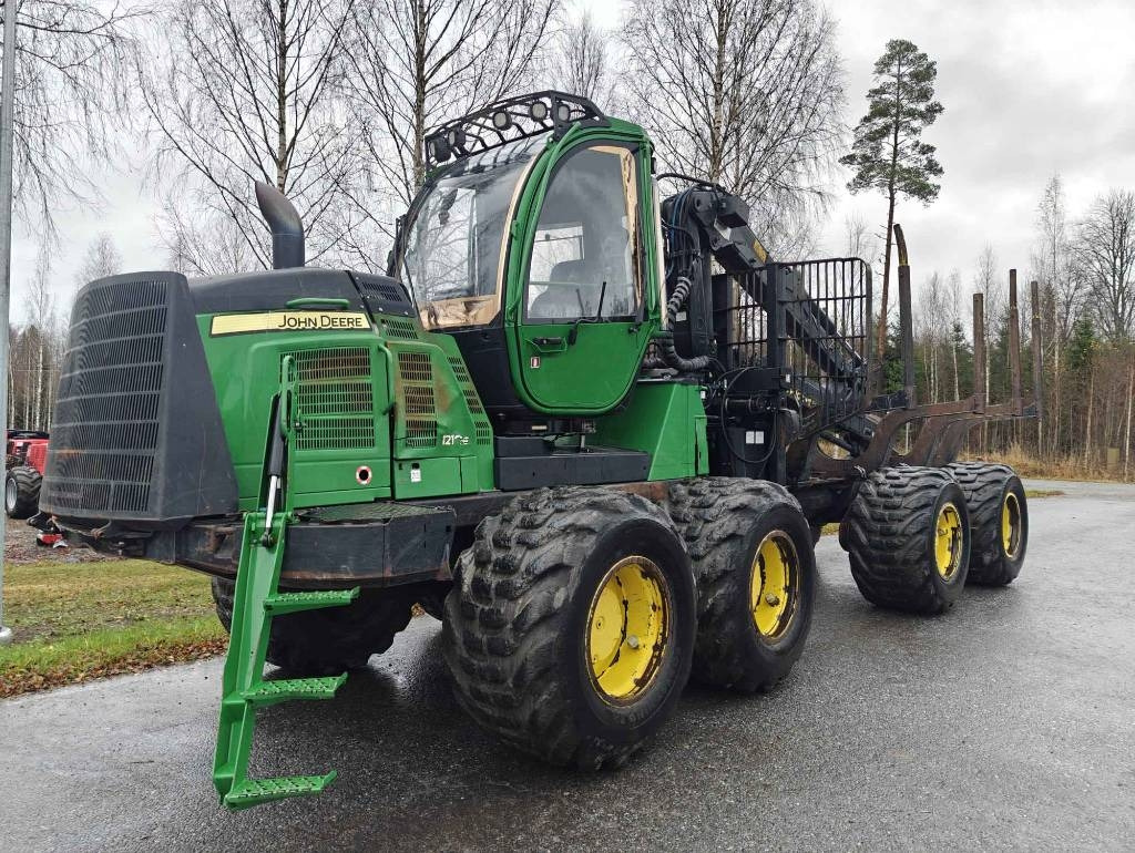 John Deere 1210 E IT 4 - Forvarders: foto 1 John Deere 1210 E IT 4 - Forvarders: foto 1