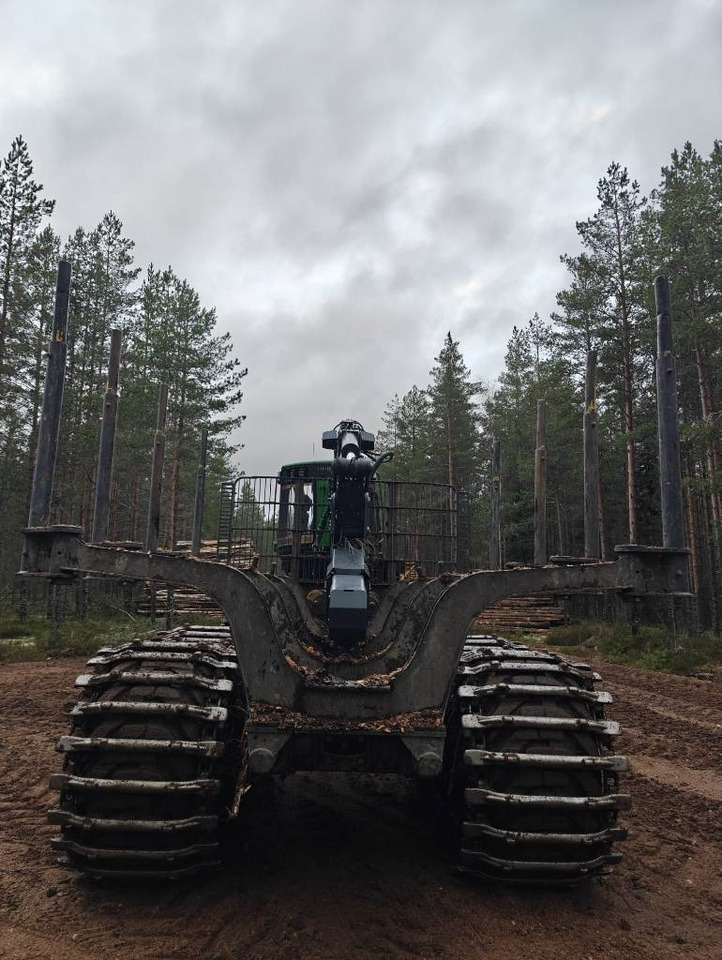 John Deere 1510 G - Forvarders: foto 4 John Deere 1510 G - Forvarders: foto 4