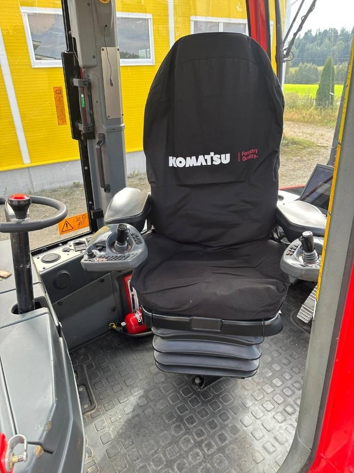 Forvarders Komatsu 875: foto 17