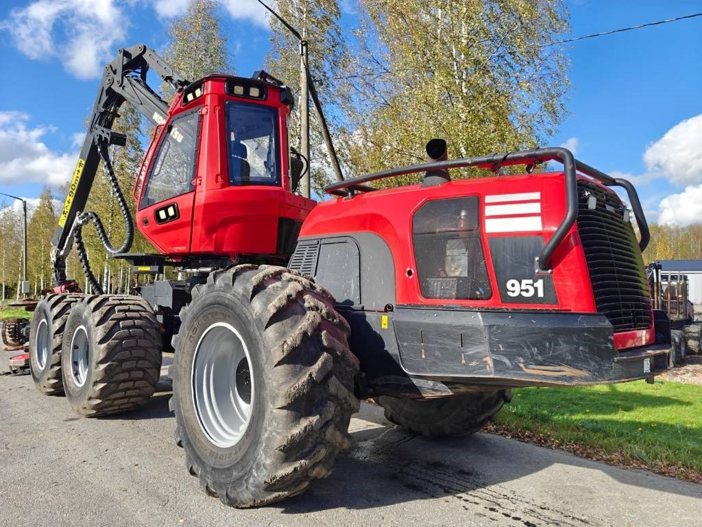Komatsu 951 - Harvesters: foto 3 Komatsu 951 - Harvesters: foto 3