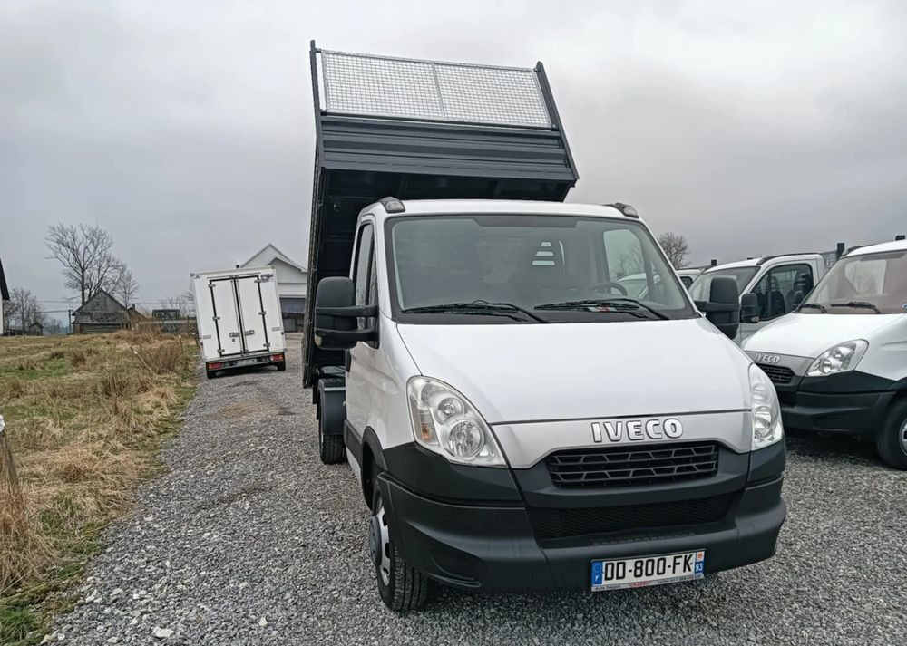 Iveco 35C13,35C12, 35C14, 35C15 - Komercauto pašizgāzējs: foto 2 Iveco 35C13,35C12, 35C14, 35C15 - Komercauto pašizgāzējs: foto 2