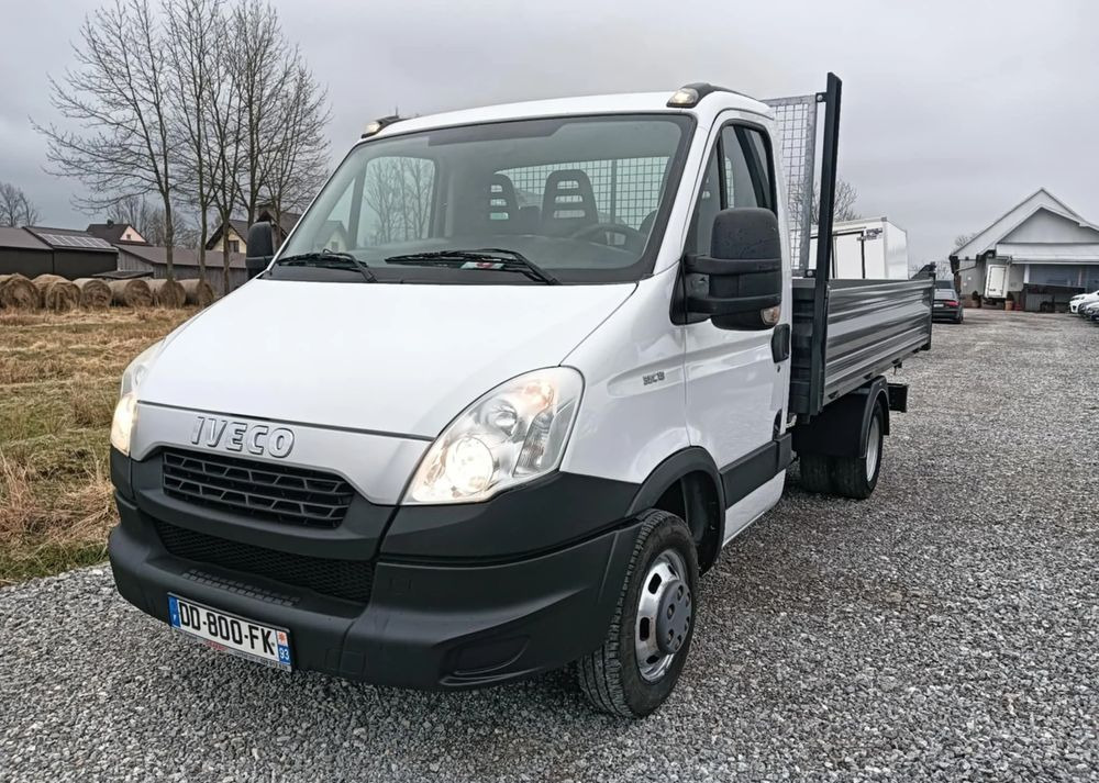 Iveco 35C13,35C12, 35C14, 35C15 - Komercauto pašizgāzējs: foto 4 Iveco 35C13,35C12, 35C14, 35C15 - Komercauto pašizgāzējs: foto 4