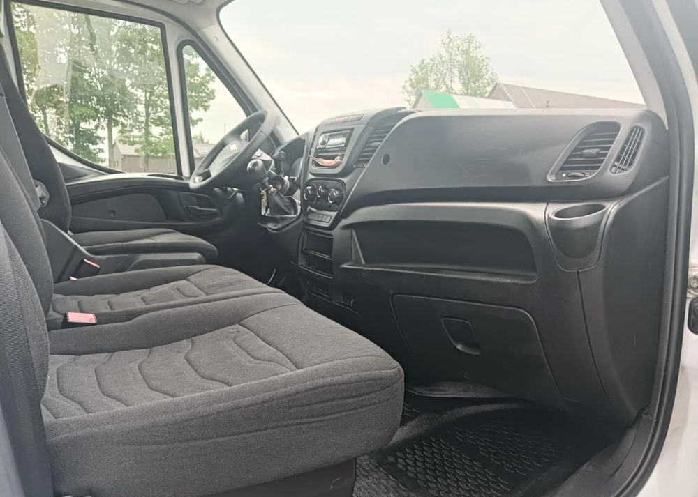 Iveco 35C13, 35C12, 35C14, 35C15 - Komercauto pašizgāzējs: foto 4 Iveco 35C13, 35C12, 35C14, 35C15 - Komercauto pašizgāzējs: foto 4