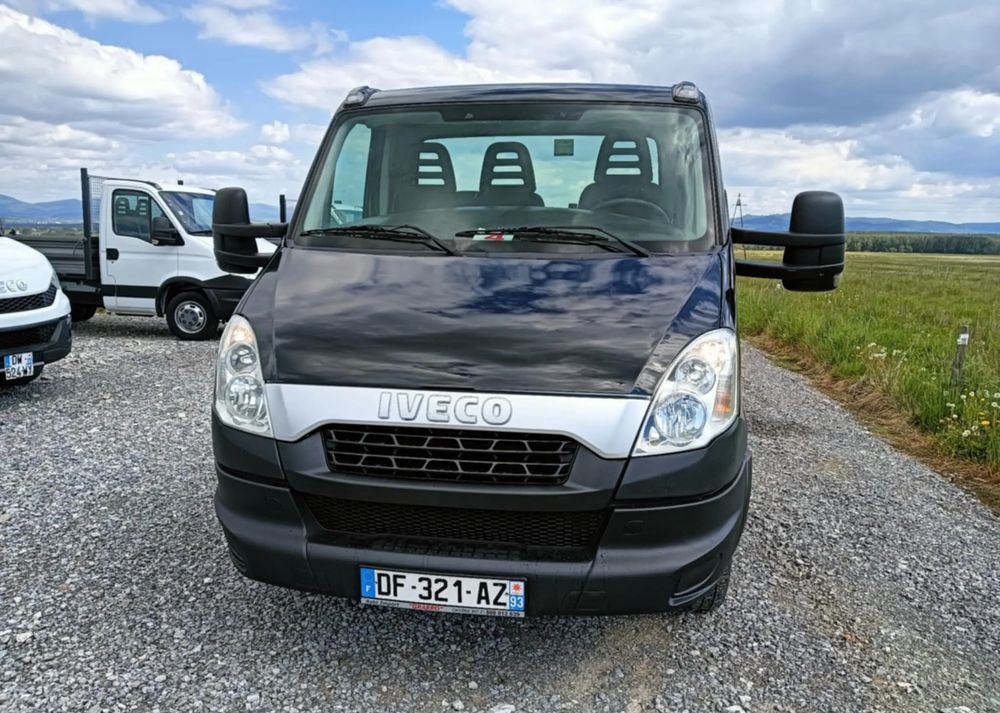 Iveco 35C13, 35C12, 35C14, 35C15 - Šasija kravas automašīna: foto 4 Iveco 35C13, 35C12, 35C14, 35C15 - Šasija kravas automašīna: foto 4