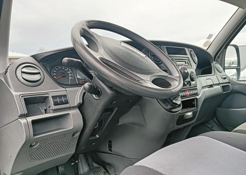 Iveco 35C13, 35C12, 35C15 līzingu Iveco 35C13, 35C12, 35C15: foto 13