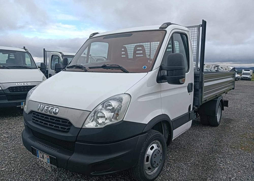 Iveco 35C13, 35C12 - Komercauto pašizgāzējs: foto 5 Iveco 35C13, 35C12 - Komercauto pašizgāzējs: foto 5