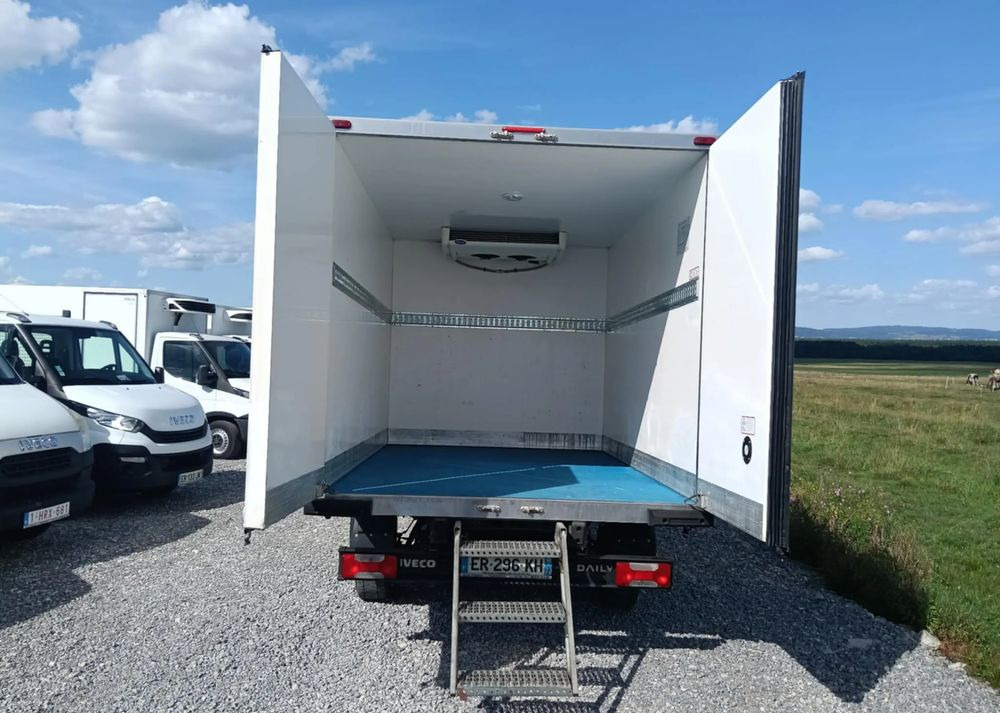 Iveco 35S16, 35S15, 35S14, 35S13, 35C13, 35C14 - Komercauto refrižerators: foto 5 Iveco 35S16, 35S15, 35S14, 35S13, 35C13, 35C14 - Komercauto refrižerators: foto 5