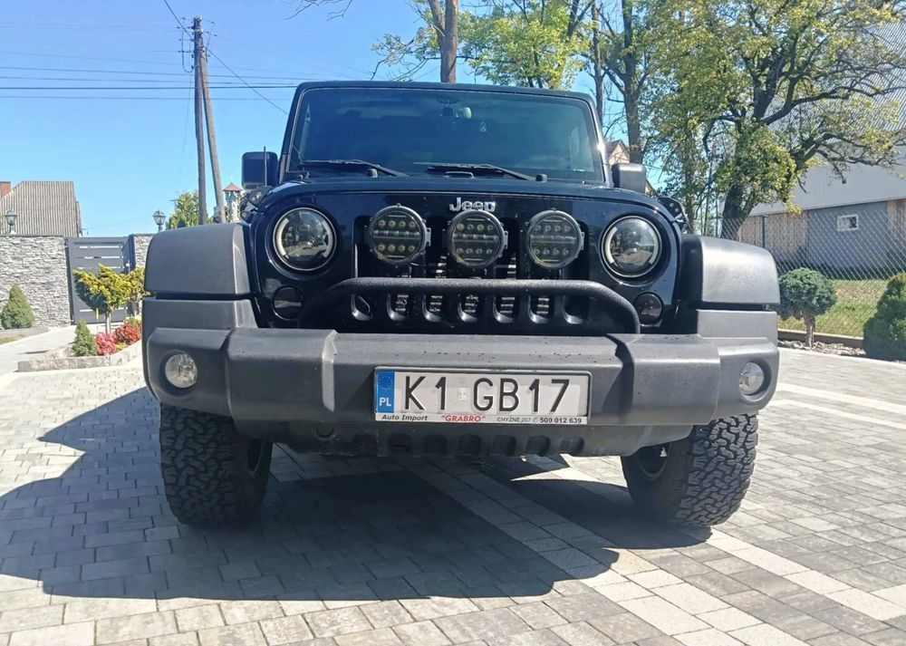 Jeep Wrangler 2.8 CRD Sport - Kabriolets: foto 4 Jeep Wrangler 2.8 CRD Sport - Kabriolets: foto 4