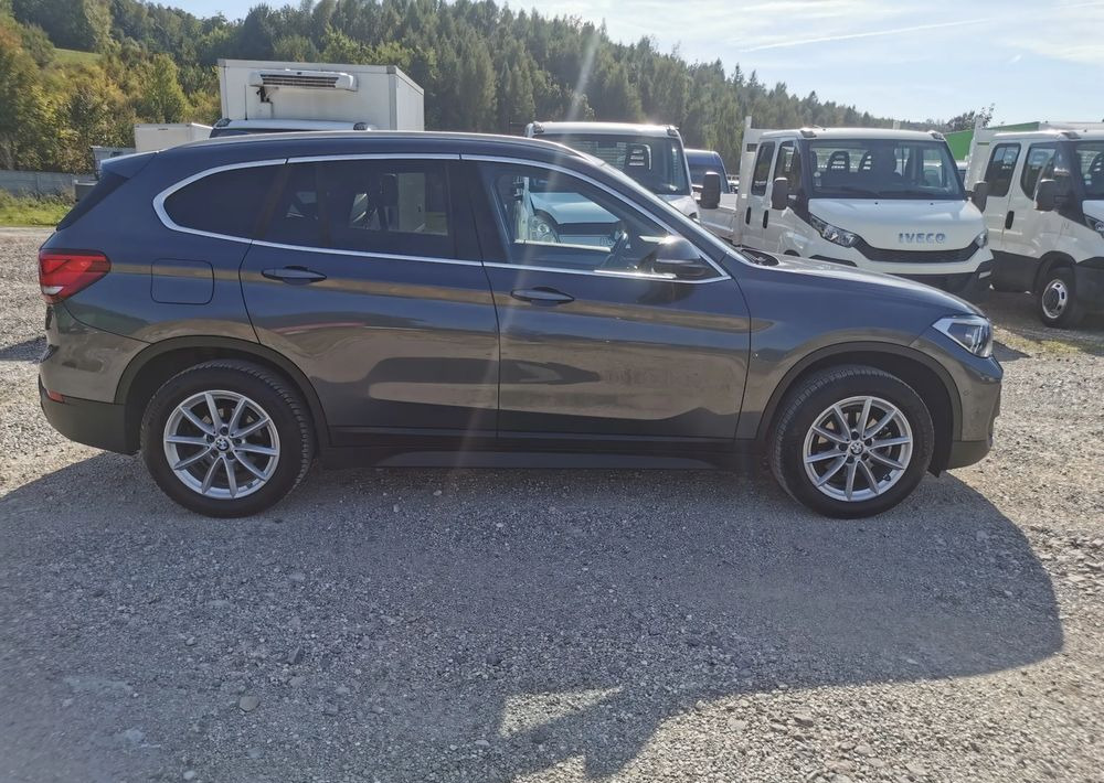 BMW X1 sDrive16d - Vieglā automašīna: foto 4 BMW X1 sDrive16d - Vieglā automašīna: foto 4