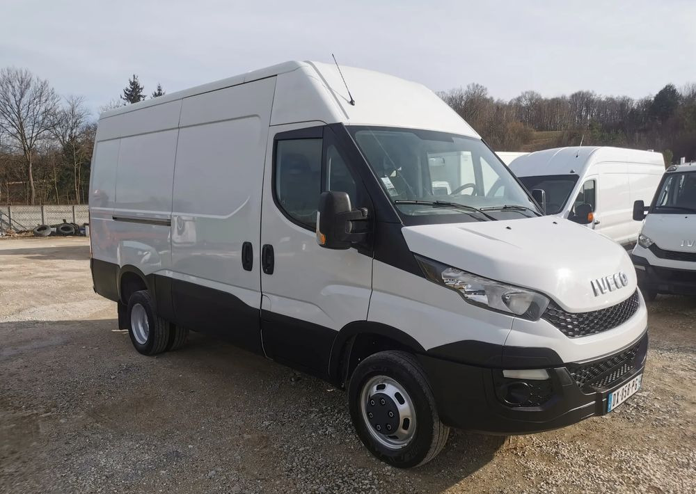 Kravas mikroautobuss Iveco 35C13 Daily L3H2 bliźniak Klima 2.3-130KM 6-biegów Hak podwójne koła 35-130  L4H2: foto 1