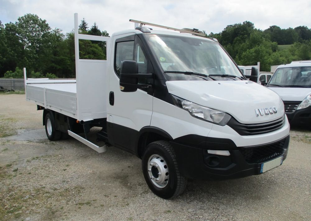 Iveco Daily 3.0 na bliźniaku 70C18 skrzynia, laweta, rama, HDS, 70-180 kiper - Bortu kravas automašīna/ Platforma: foto 2 Iveco Daily 3.0 na bliźniaku 70C18 skrzynia, laweta, rama, HDS, 70-180 kiper - Bortu kravas automašīna/ Platforma: foto 2