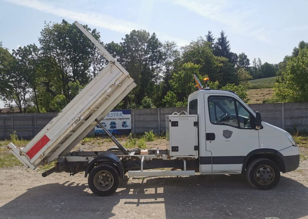 Iveco Daily 35C11 Kiper wywrotka Hak Bliźniak sprowadzony - Komercauto pašizgāzējs: foto 2 Iveco Daily 35C11 Kiper wywrotka Hak Bliźniak sprowadzony - Komercauto pašizgāzējs: foto 2