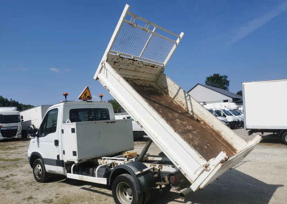 Iveco Daily 35C11 Kiper wywrotka Hak Bliźniak sprowadzony - Komercauto pašizgāzējs: foto 5 Iveco Daily 35C11 Kiper wywrotka Hak Bliźniak sprowadzony - Komercauto pašizgāzējs: foto 5