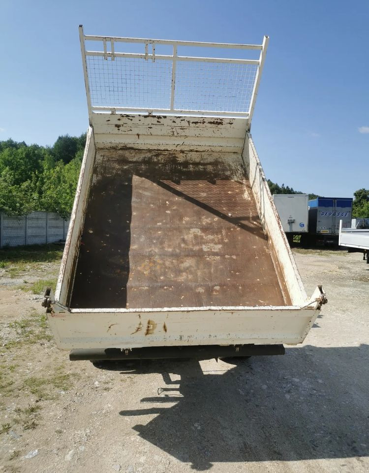 Iveco Daily 35C11 Kiper wywrotka Hak Bliźniak sprowadzony - Komercauto pašizgāzējs: foto 4 Iveco Daily 35C11 Kiper wywrotka Hak Bliźniak sprowadzony - Komercauto pašizgāzējs: foto 4