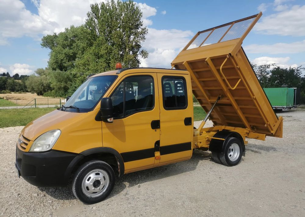 Iveco Daily 35C12 Brygadówka wywrotka Dubel hak kiper doka 35C13 - Komercauto pašizgāzējs: foto 2 Iveco Daily 35C12 Brygadówka wywrotka Dubel hak kiper doka 35C13 - Komercauto pašizgāzējs: foto 2
