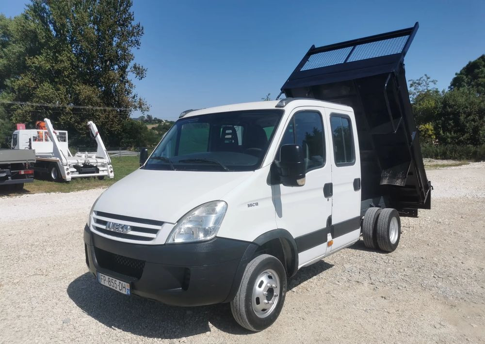 Iveco Daily 35C12 Brygadówka wywrotka Dubel hak kiper doka 35C13 - Komercauto pašizgāzējs: foto 1 Iveco Daily 35C12 Brygadówka wywrotka Dubel hak kiper doka 35C13 - Komercauto pašizgāzējs: foto 1