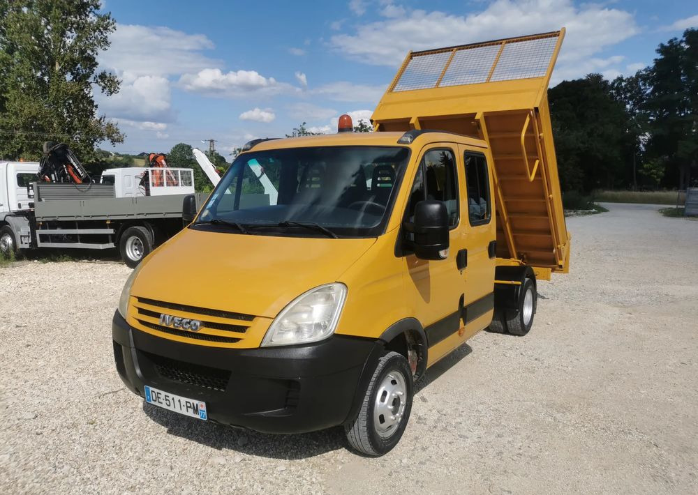 Iveco Daily 35C12 Brygadówka wywrotka Dubel hak kiper doka 35C13 - Komercauto pašizgāzējs: foto 1 Iveco Daily 35C12 Brygadówka wywrotka Dubel hak kiper doka 35C13 - Komercauto pašizgāzējs: foto 1